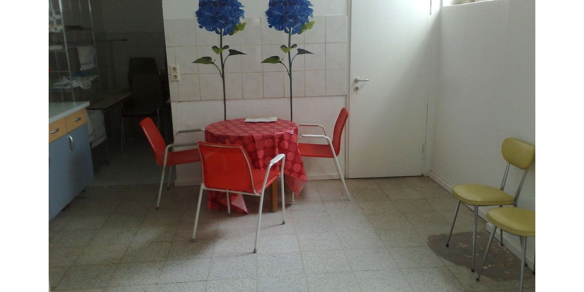 °°° ZENTRAL GELEGENE(S) BÜRORÄUMELADENGESCHÄFT IN DER NÄHE VOM WERDERPLATZ °°° - Gewerbeobjekt Karlsruhe Südstadt | Angebot:24803195