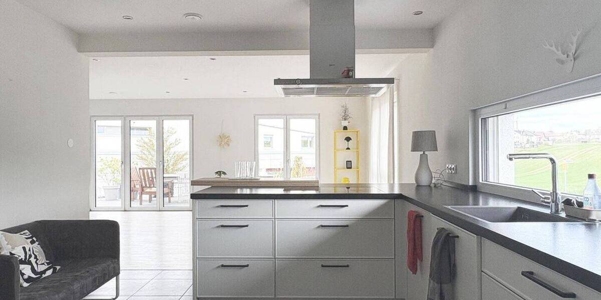 Einfamilienhaus Hemmingen - 8 Zimmer, 246 m&sup2;, 2.700&euro; | Angebot:26557187