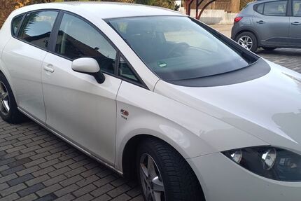 Seat Leon 112.515 km 4.750 &euro; Oberreichenbach 75394