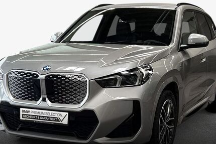 BMW iX1 9.900 km 50.990 € Karlsruhe 76227