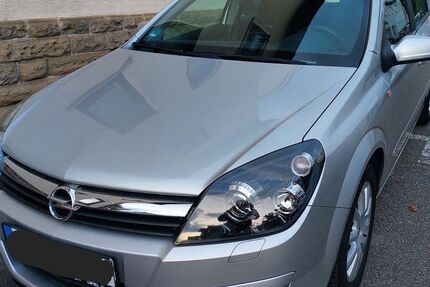 Opel Astra 132.000 km 4.700 &euro; Karlsruhe 76131