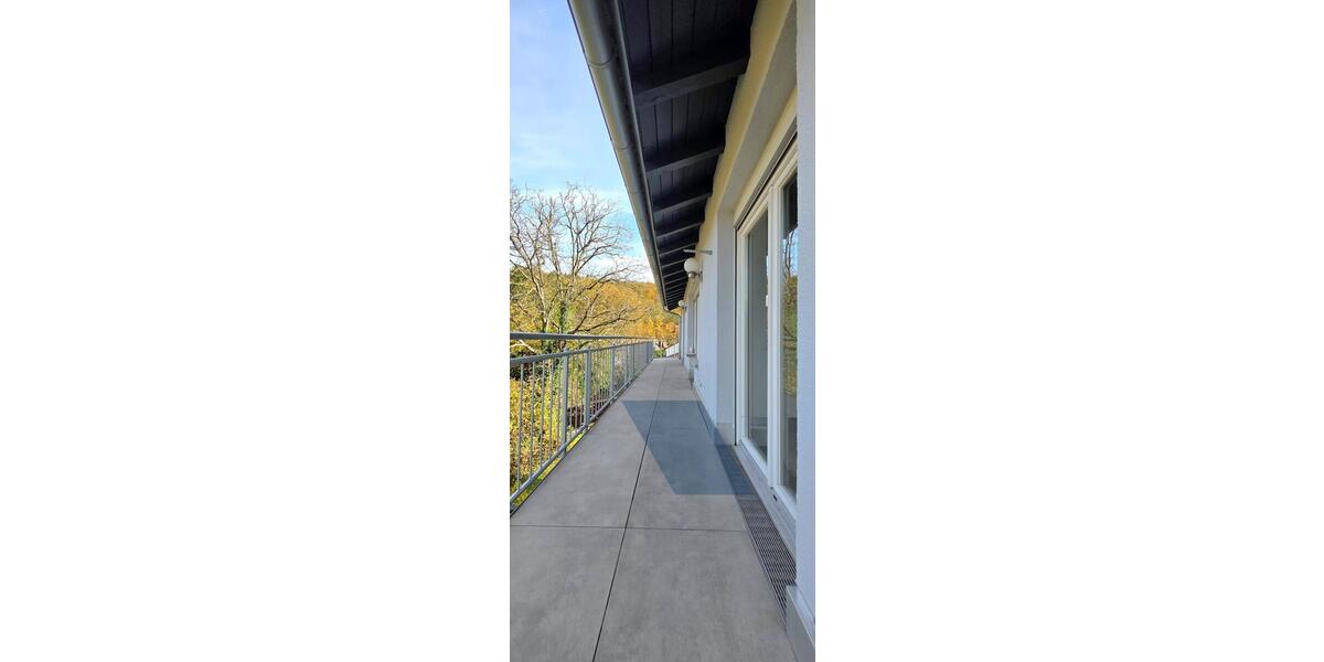 Wohnen mit Aussicht – charmante 2,5-Zimmer-Wohnung mit großem Balkon und Wohlfühlambiente 2.5 zimmer