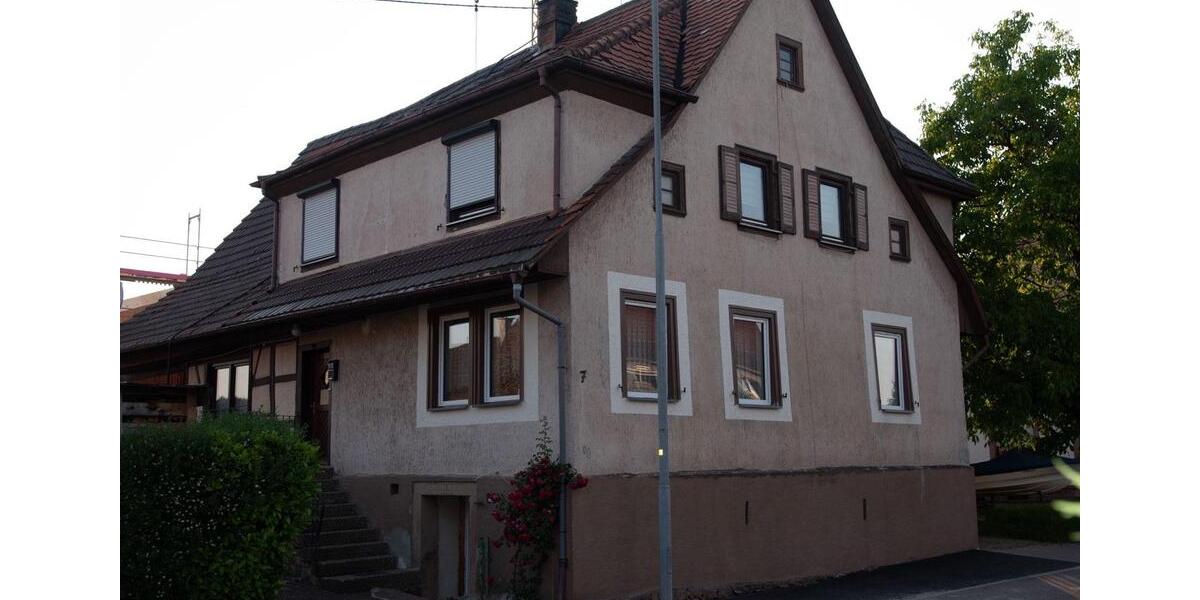 Einfamilienhaus Straubenhardt - 6 Zimmer, 134 m&sup2;, 245.000&euro; | Angebot:26264714