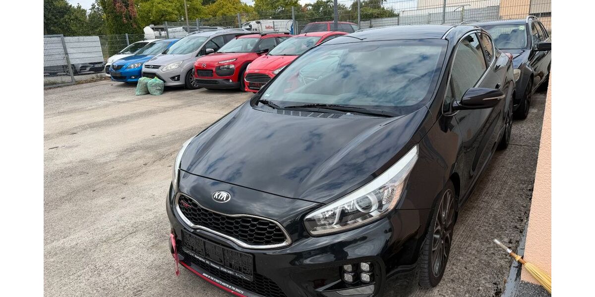 Kia ceed / Ceed 167.000 km 5.900 &euro; Bruchsal 76646