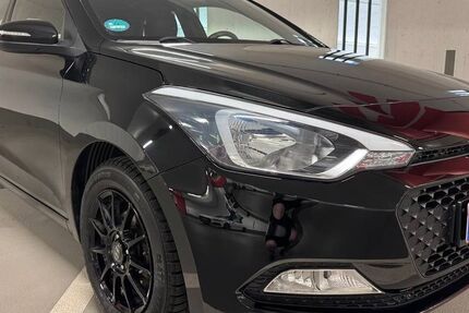 Hyundai i20 95.600 km 8.500 &euro; Pforzheim 75181