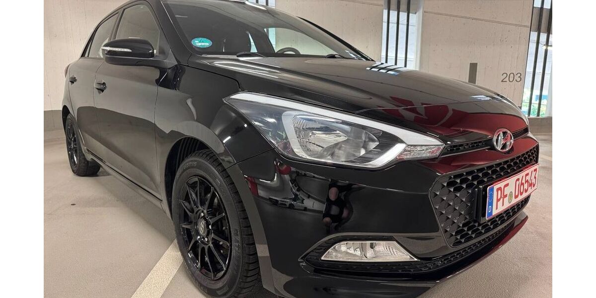 Hyundai i20 95.600 km 8.500 &euro; Pforzheim 75181