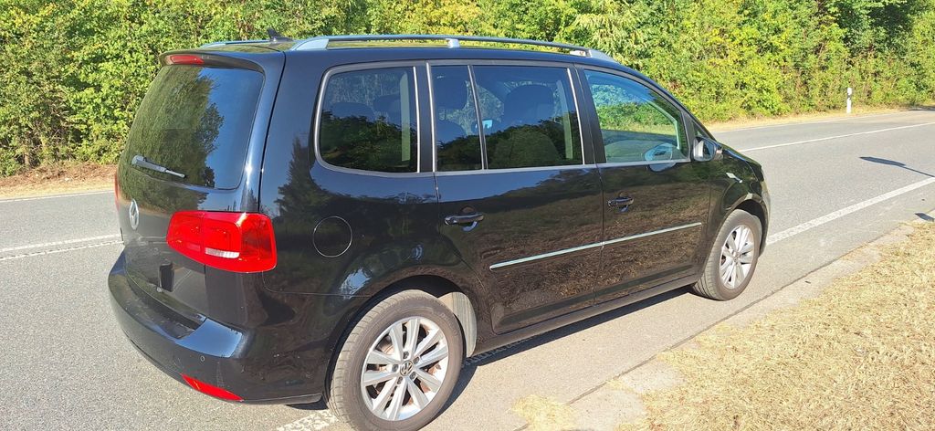 VW Touran 207.000 km 8.750 &euro; Walzbachtal 75045