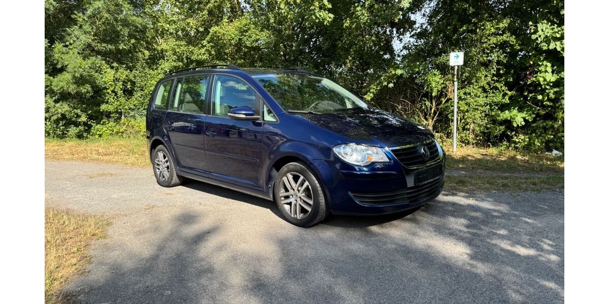 VW Touran 187.000 km 3.750 &euro; Mühlacker 75417