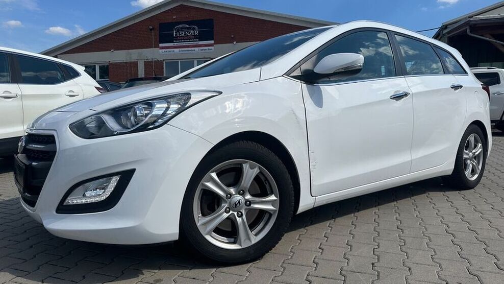 i30