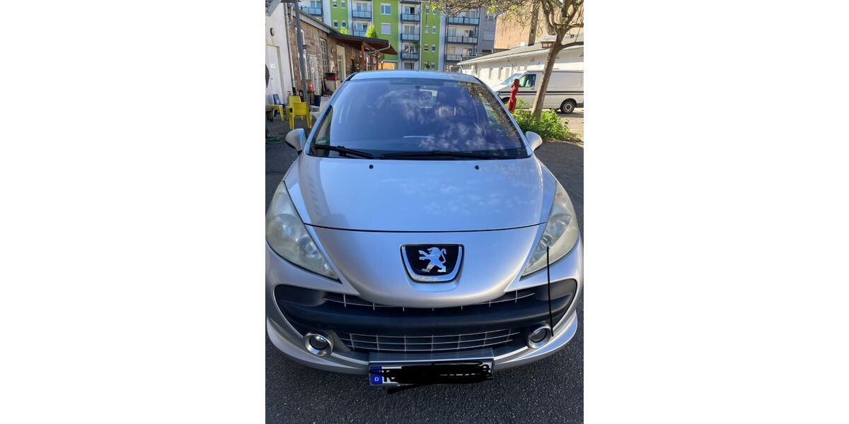 Peugeot 207 162.000 km 1.450 &euro; Bruchsal 76646