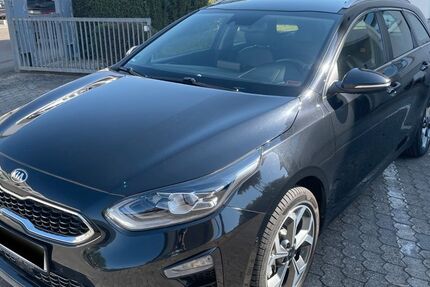 Kia ceed Sportswagon 107.000 km 14.990 &euro; Königsbach-Stein 75203