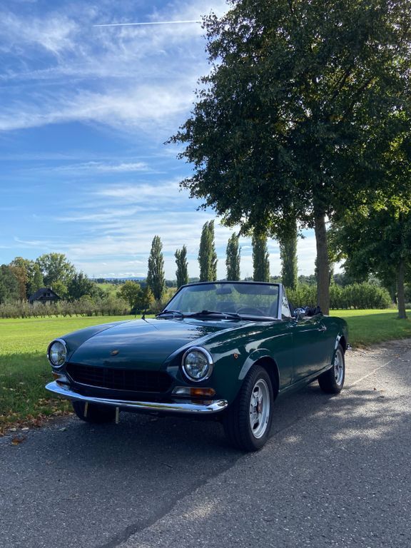 Fiat 124 Spider 170.000 km 21.400 € Karlsruhe 76227