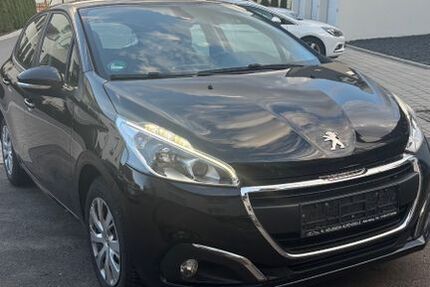 Peugeot 208 102.300 km 5.500 € Wildberg 72218