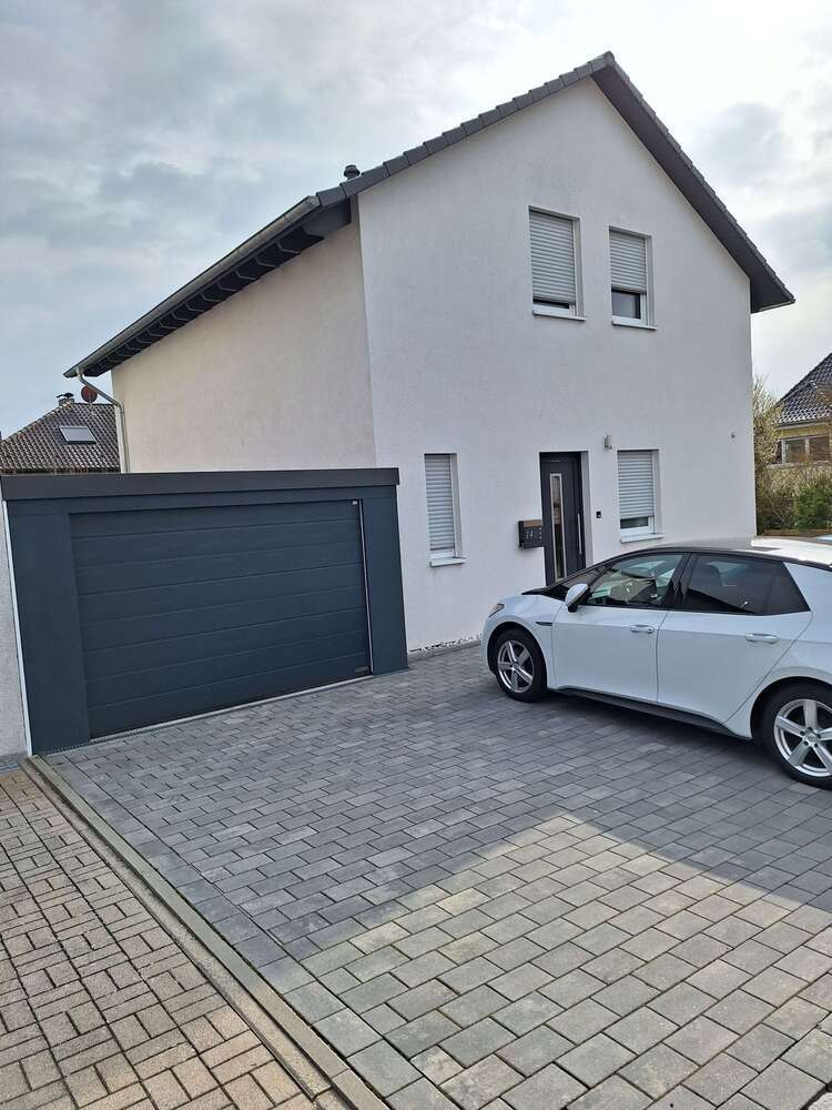 Haus zum Kaufen in Tiefenbronn 699.000 € 138 m²
