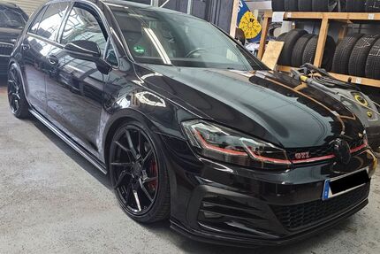 VW Golf 90.000 km 22.000 € Karlsdorf-Neuthard 76689