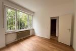 Renovierte helle 135 m² Wohnung mit Altbaucharme. 5 zimmer