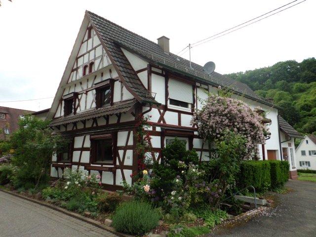 Einfamilienhaus Gaggenau - 7 Zimmer, 166 m&sup2;, 1.660&euro; | Angebot:27620305