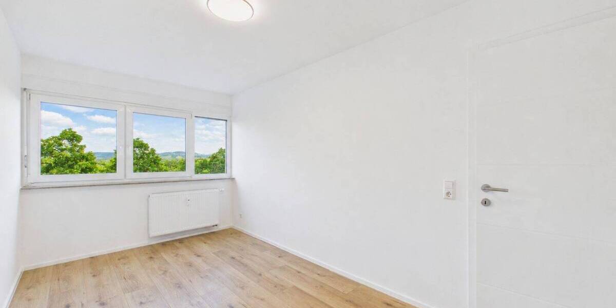 Mehrfamilienhaus, Wohnhaus Ditzingen Hirschlanden - 3 Zimmer, 299.000&euro; | Angebot:26750335