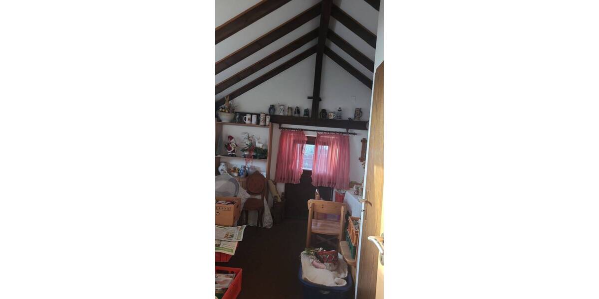 Etagenwohnung Straubenhardt Feldrennach - 9 Zimmer, 188 m&sup2;, 385.000&euro; | Angebot:26293087