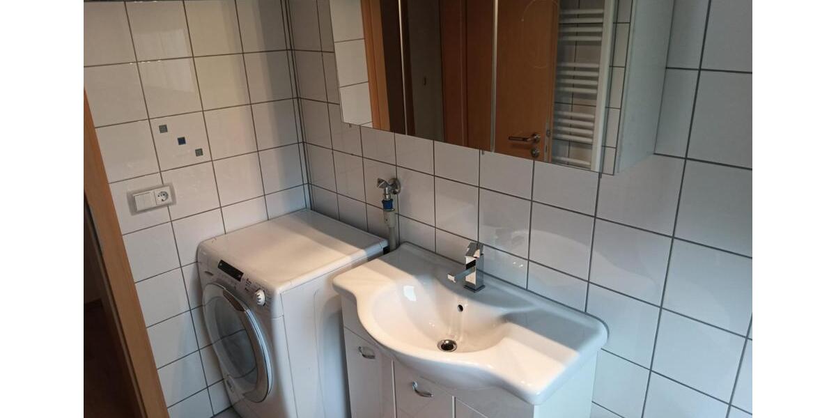 Etagenwohnung Illingen - 4 Zimmer, 90 m&sup2;, 1.400&euro; | Angebot:26338869