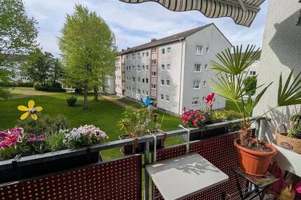 Wohnung Sindelfingen Ost - 2 Zimmer, 60 m&sup2;, 800&euro; | Angebot:26917261