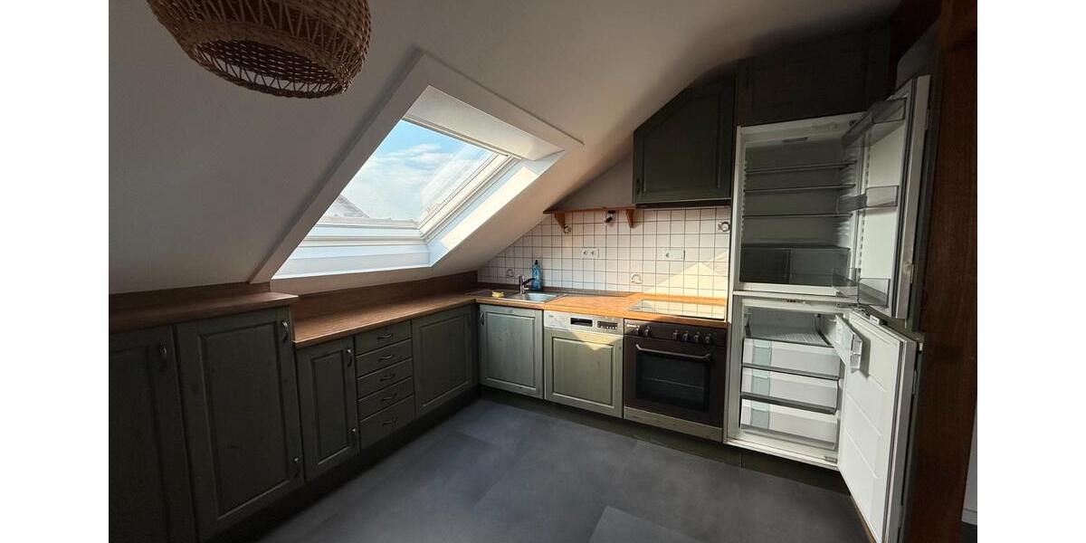 Dachgeschoßwohnung Walzbachtal - 2.5 Zimmer, 70 m&sup2;, 700&euro; | Angebot:26086197