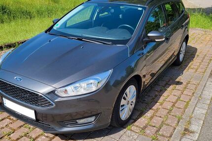 Ford Focus 86.200 km 7.100 &euro; Renningen 71272