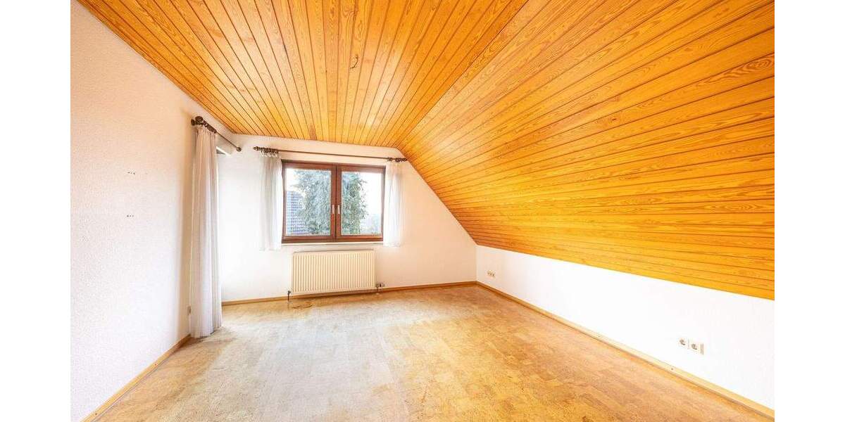 Einfamilienhaus Sachsenheim Kleinsachsenheim - 8 Zimmer, 167 m&sup2;, 595.000&euro; | Angebot:25697963