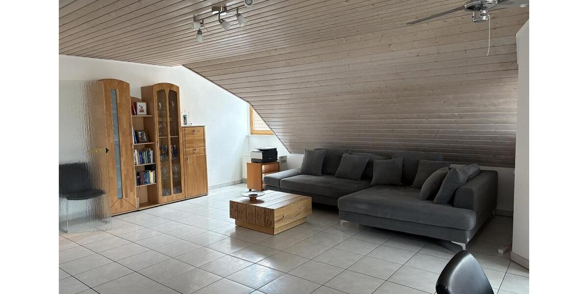 Dachgeschoßwohnung Karlsbad - 3.5 Zimmer, 95 m&sup2;, 335.000&euro; | Angebot:26545412