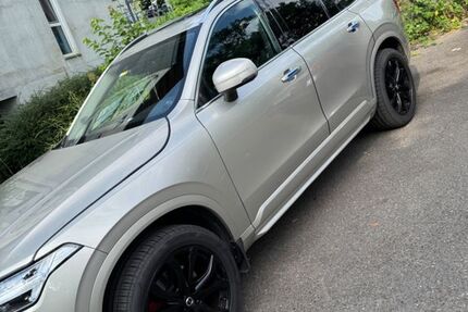 Volvo XC90 230.000 km 23.000 € Stuttgart 70372