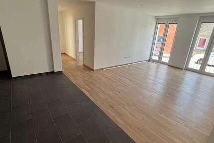 Wohnung Karlsruhe Neureut - 3 Zimmer, 100 m&sup2;, 1.350&euro; | Angebot:26903922
