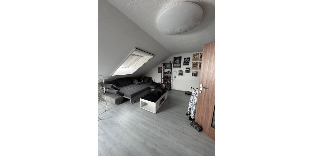 Dachgeschoßwohnung Bretten - 2.5 Zimmer, 60 m&sup2;, 750&euro; | Angebot:26235939