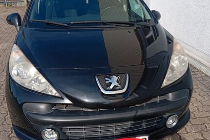 Peugeot 207 141.000 km 2.200 &euro; Pfinztal Berghausen 76327