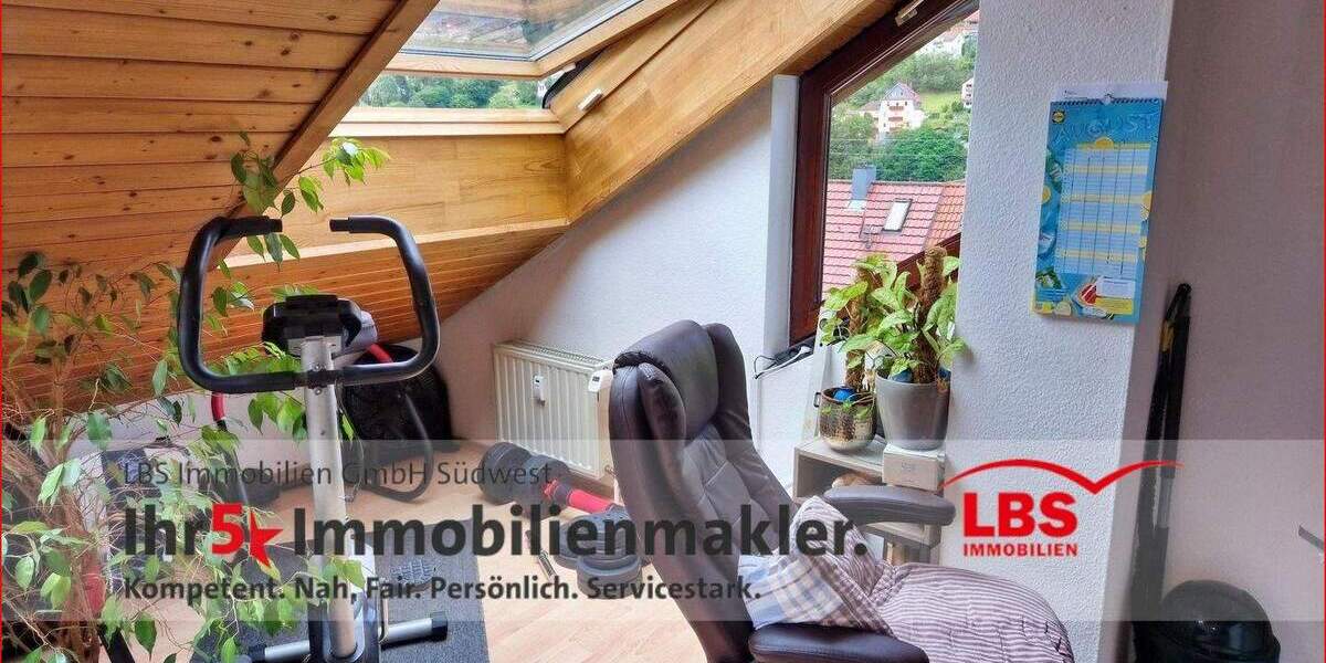 Etagenwohnung Bad Wildbad - 3 Zimmer, 62 m&sup2;, 159.000&euro; | Angebot:25665811