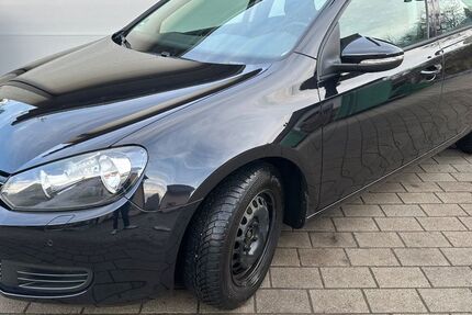VW Golf 142.411 km 7.490 &euro; Sachsenheim 74343