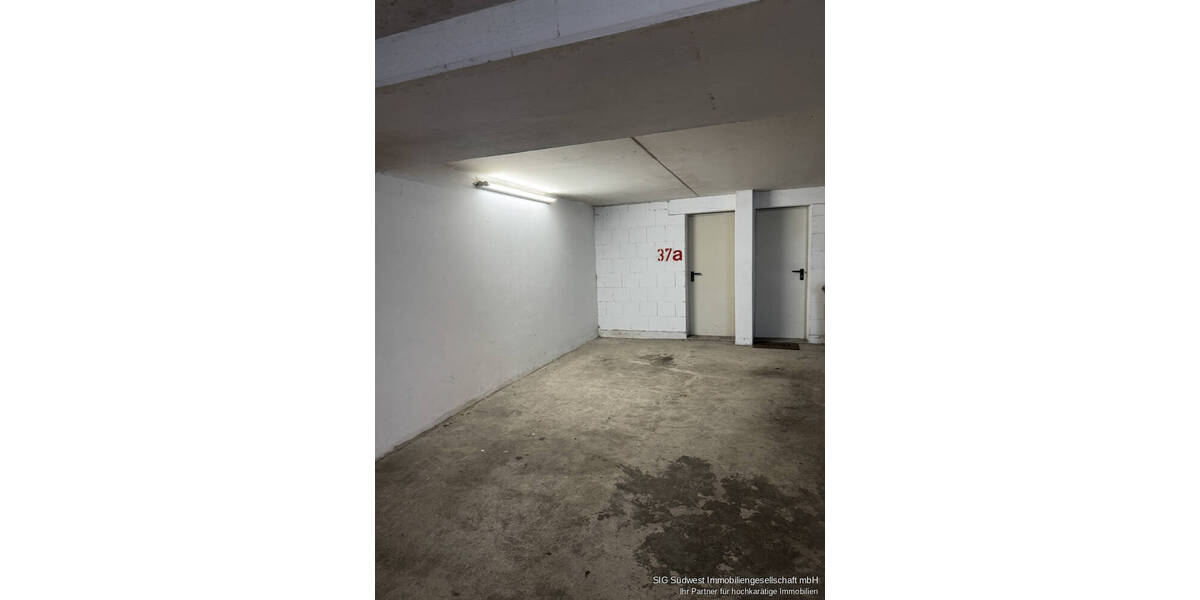 Charmante Dachgeschoßwohnung mit Terrasse und Tiefgaragenstellplatz + Keller am Wildpark Pforzheim 3 zimmer