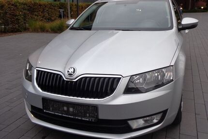 Skoda Octavia 219.000 km 7.700 € Stuttgart 70469