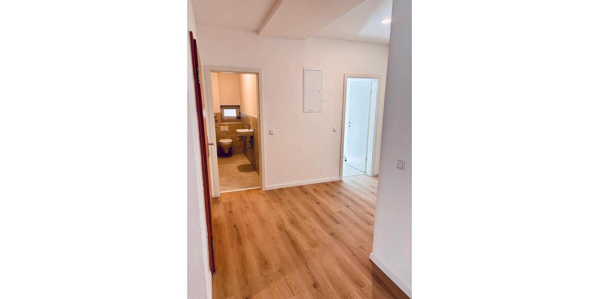 Erdgeschoßwohnung Karlsbad - 3 Zimmer, 152 m&sup2;, 1.150&euro; | Angebot:26326759