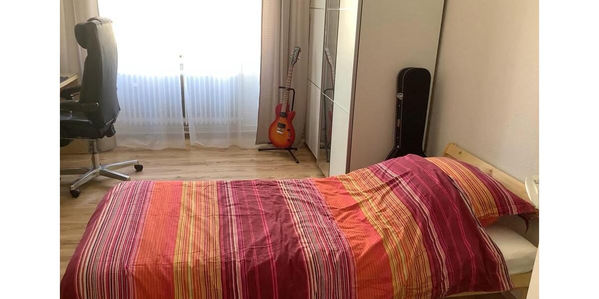 Etagenwohnung Pforzheim Nordstadt - 4 Zimmer, 105 m&sup2;, 269.000&euro; | Angebot:24553232
