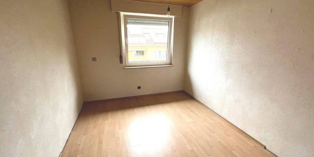 Etagenwohnung Weil der Stadt - 5 Zimmer, 68 m&sup2;, 220.000&euro; | Angebot:26875758