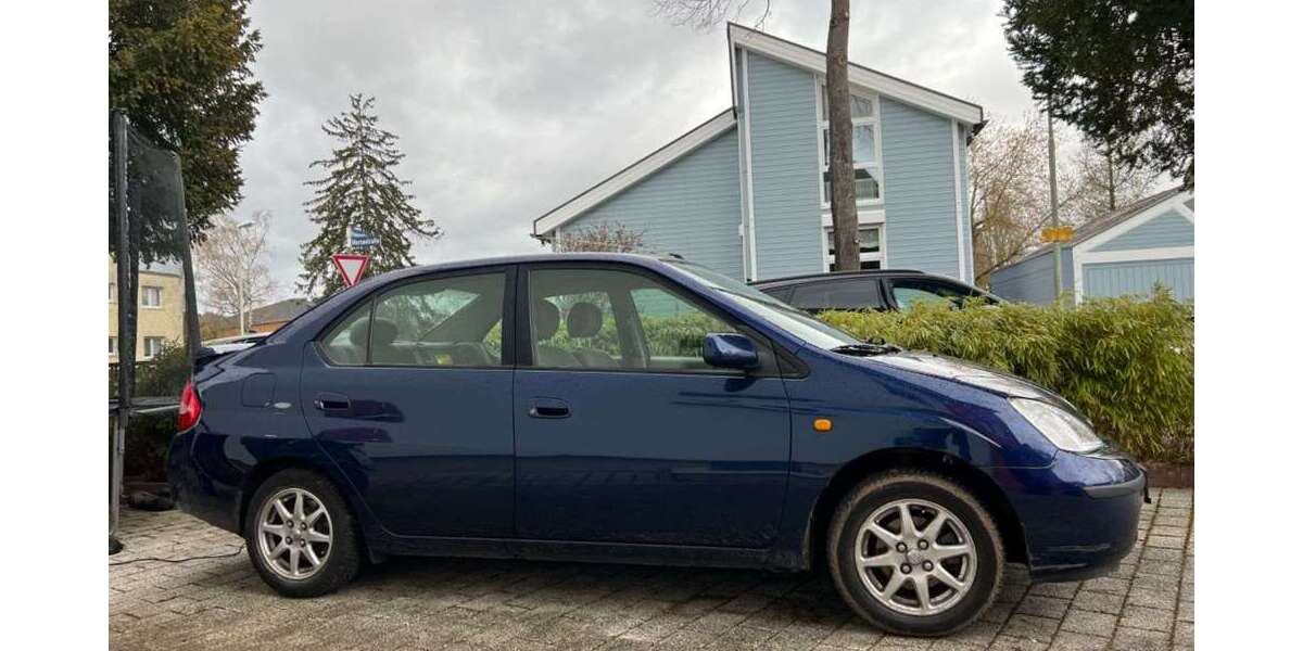 Toyota Prius 168.804 km 3.998 &euro; Schömberg 75328