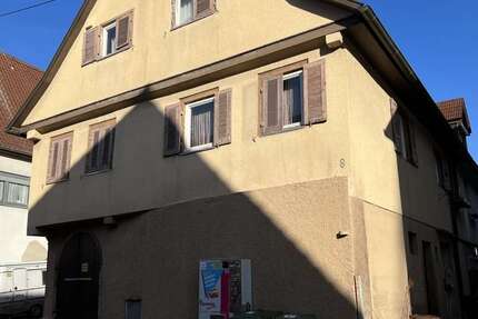 Haus zum Kaufen in Korntal-Münchingen 449.000 € 198 m² 5 zimmer