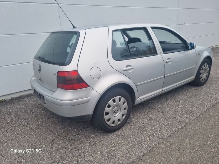 VW Golf 178.000 km 1.390 € Magstadt (in der Nähe von Stuttgart) 71106
