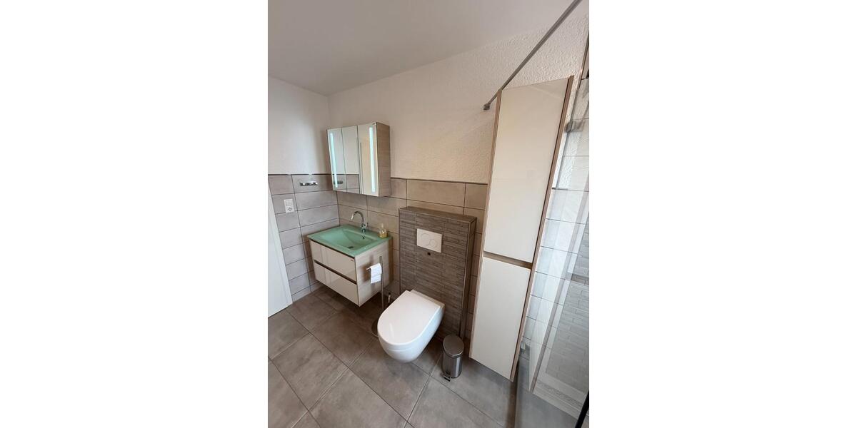 Etagenwohnung Sachsenheim - 3 Zimmer, 69 m&sup2;, 285.000&euro; | Angebot:27242027