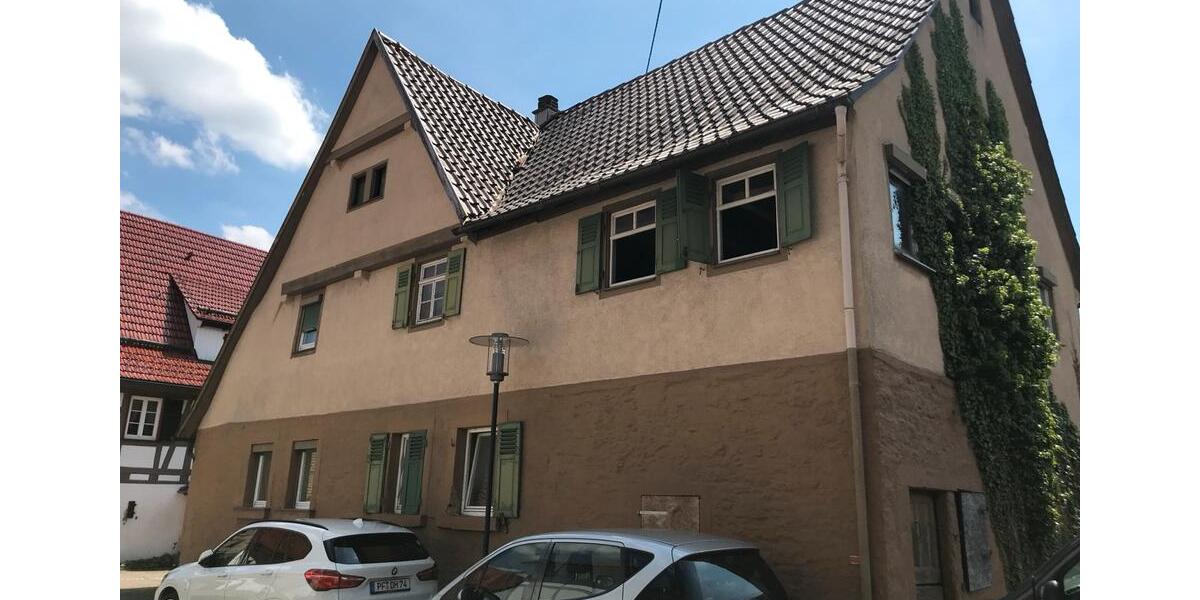 Doppelhaushälfte Vaihingen an der Enz - 3 Zimmer, 250 m&sup2;, 220.000&euro; | Angebot:27144959