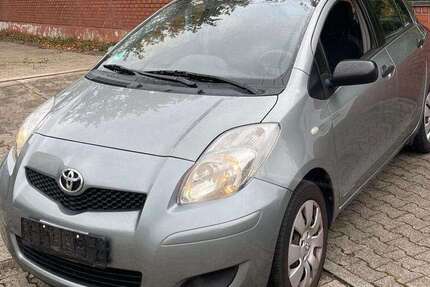 Toyota Yaris 212.500 km 2.950 € Rheinstetten 76287