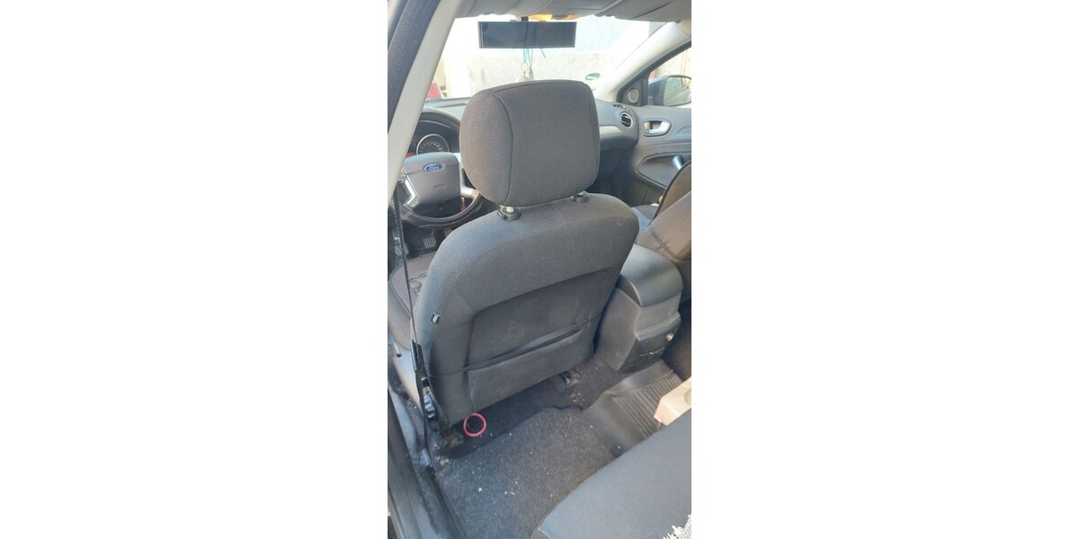 Ford Mondeo 180.000 km 4.900 € Mühlacker 75417