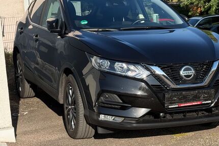Nissan Qashqai 87.000 km 15.250 &euro; Neubulach 75387
