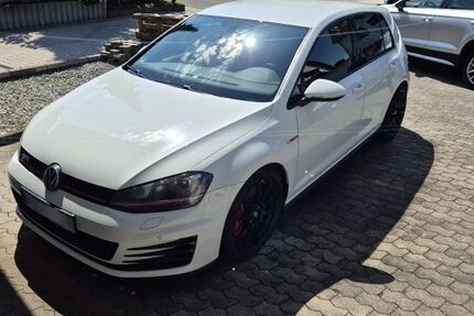 VW Golf 96.257 km 15.200 &euro; Karlsdorf-Neuthard 76689