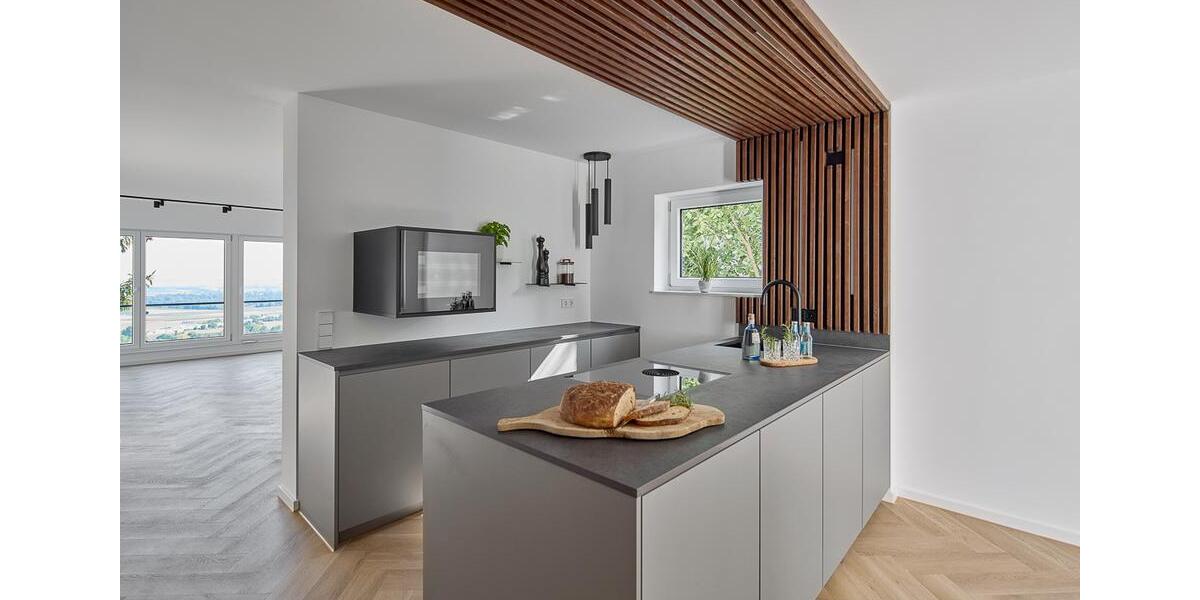 LUXUS MIT WEITBLICK - TEILMÖBLIERTE (VB) 3,0 ZIMMER WOHNUNG IN HALBHÖHENLAGE 3 zimmer